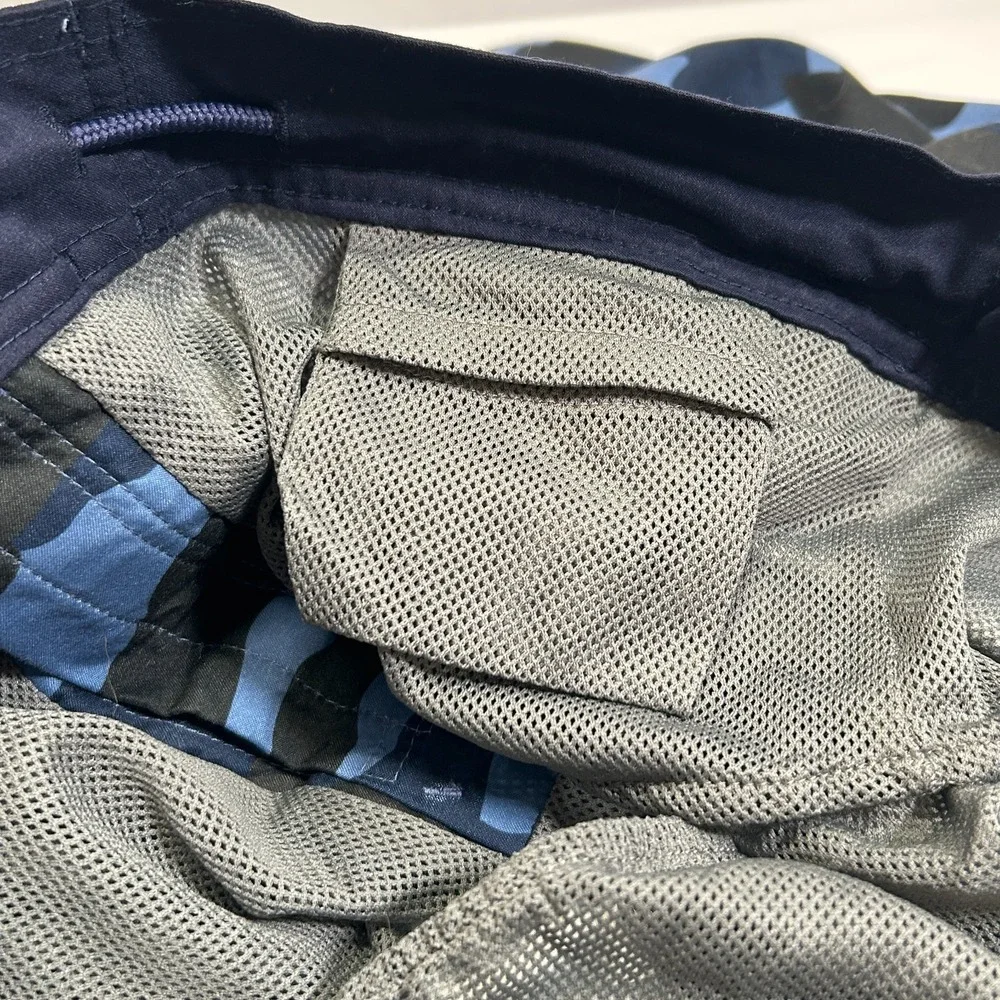 Bass Pro‎ Swim Shorts Mens M Blue Camo Drawstring Mesh Pockets Trunks Polyester